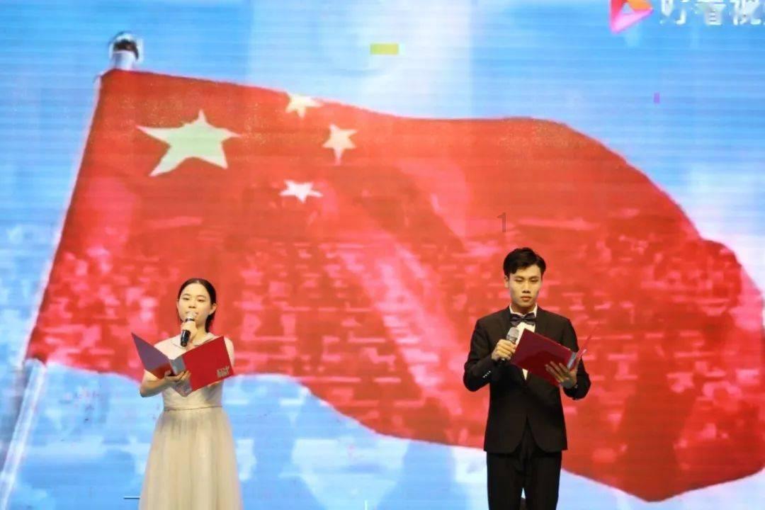潍坊昌邑市：手绘年画贺新春