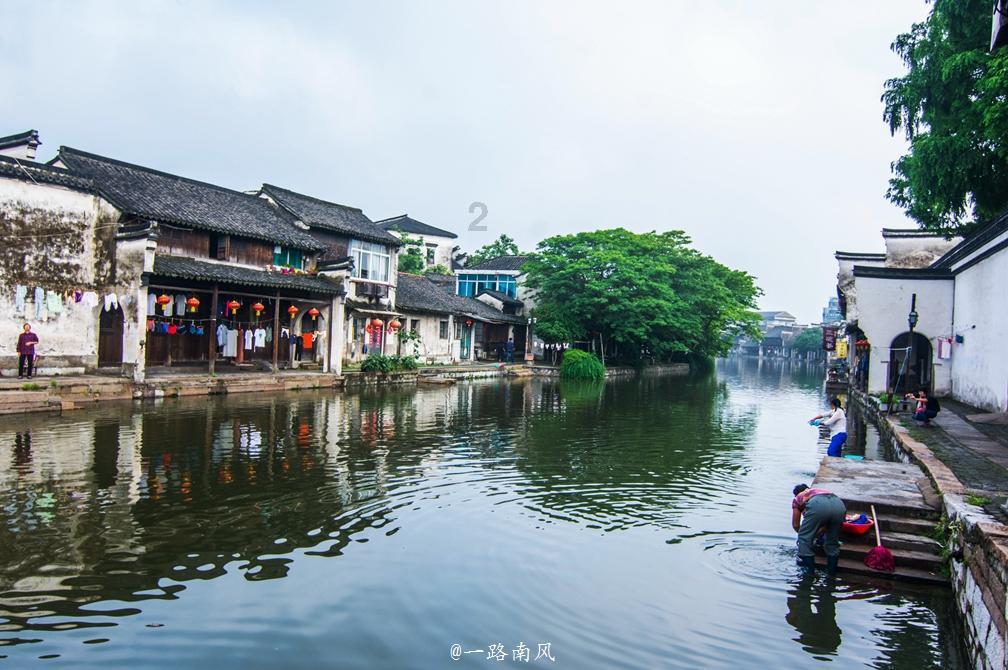 吞噬星空:罗峰打响宇宙第一战!恒星九阶混战抢人,普拉追杀罗峰